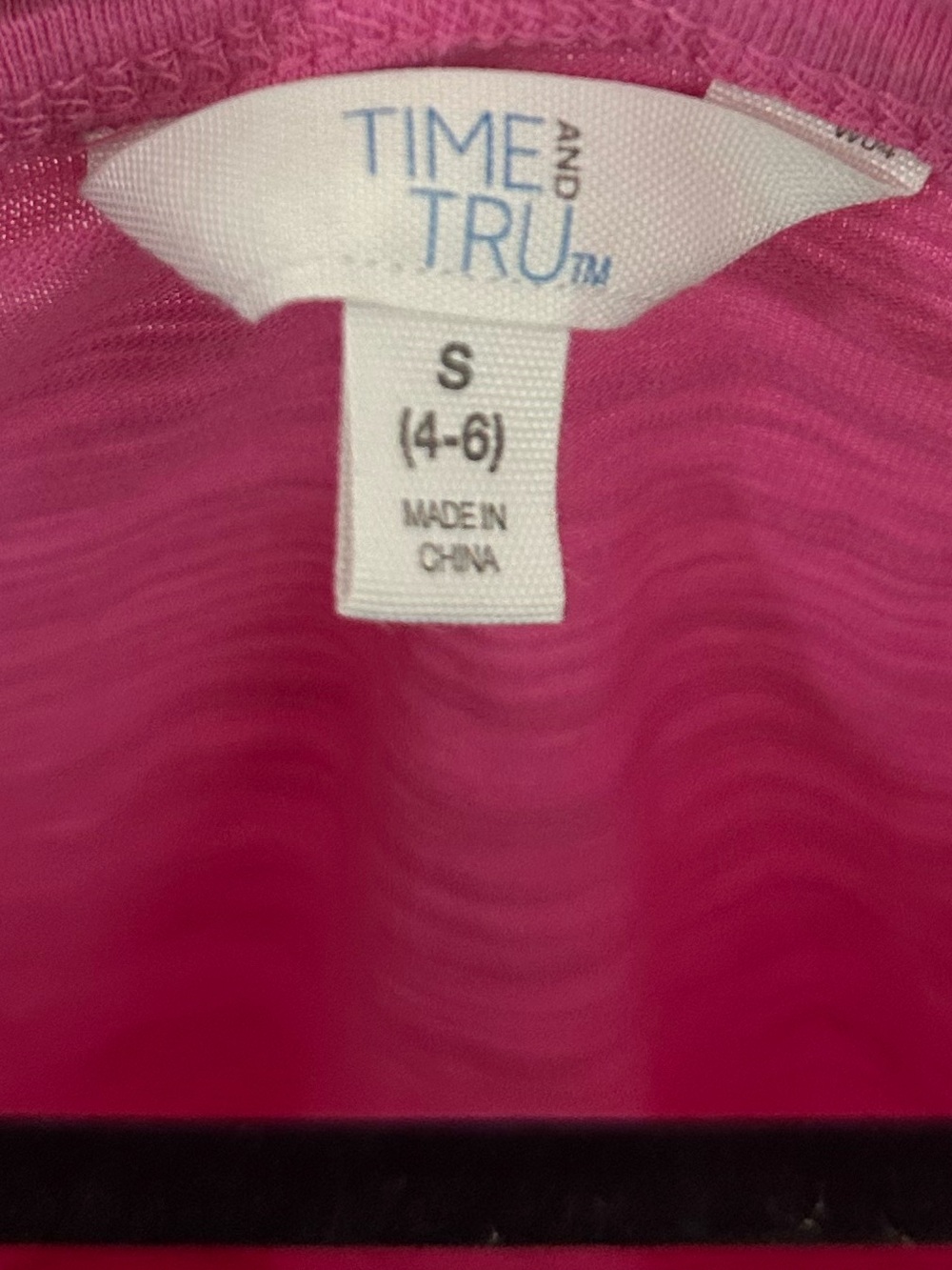 Time and Tru Bright Pink Ruffle Top Size Small - Picture 2 of 4